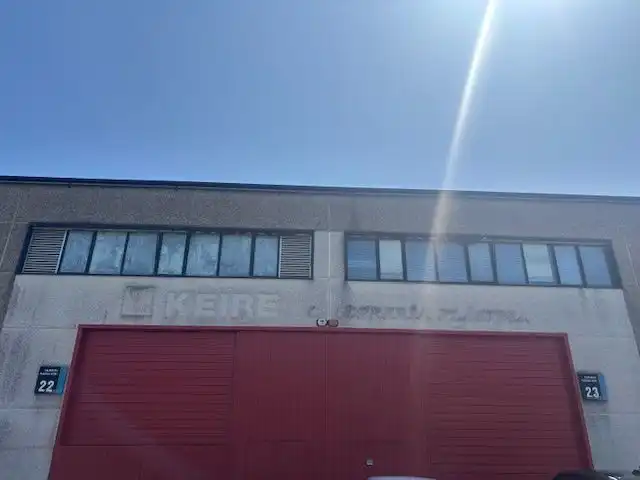Außenansicht von Fabrikhallen zur Miete in Loiu