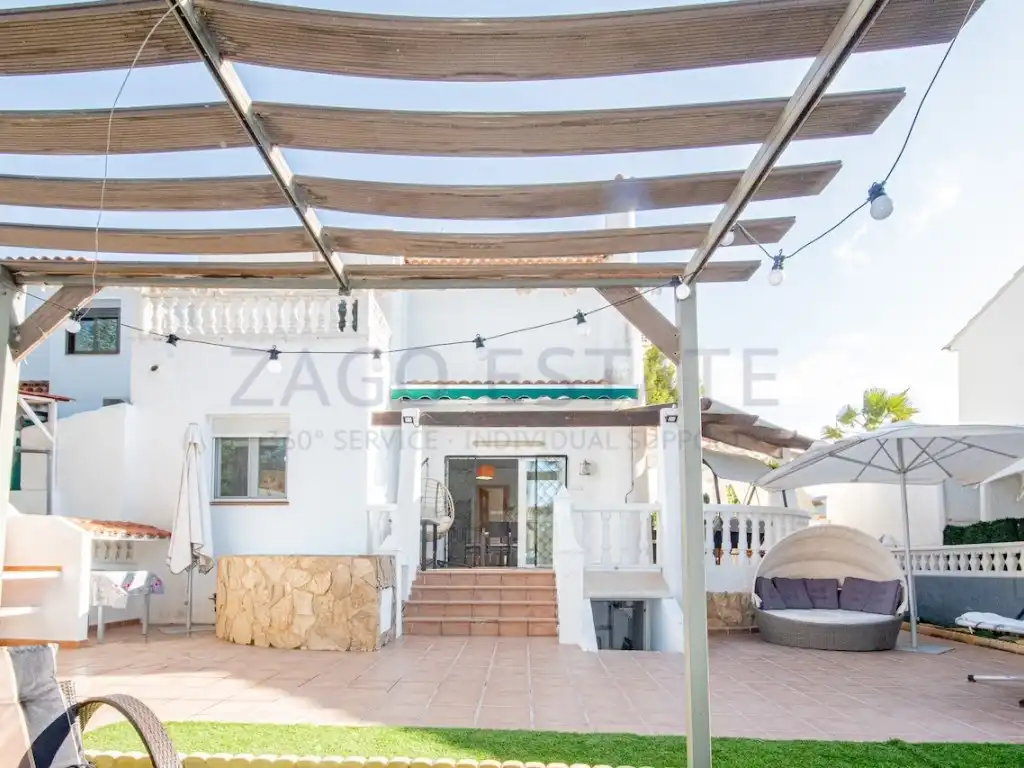 Terraza de Casa adosada en venta en La Nucia