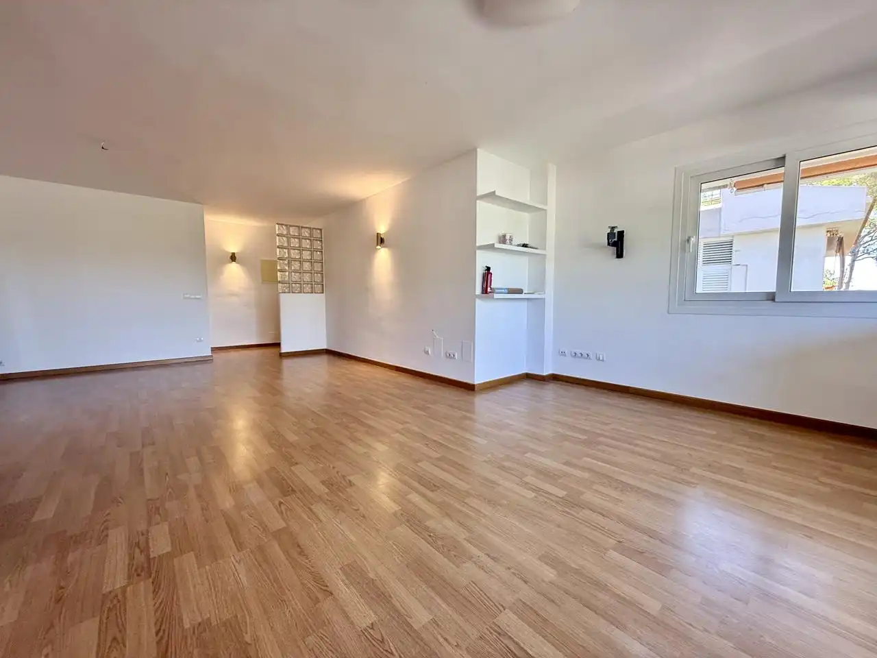 Piso con terraza en alquiler en Garcilaso De La Vega, imagen 12