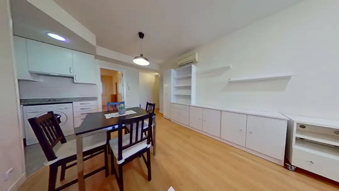 Flat for rent in Calle Hermosilla, Goya