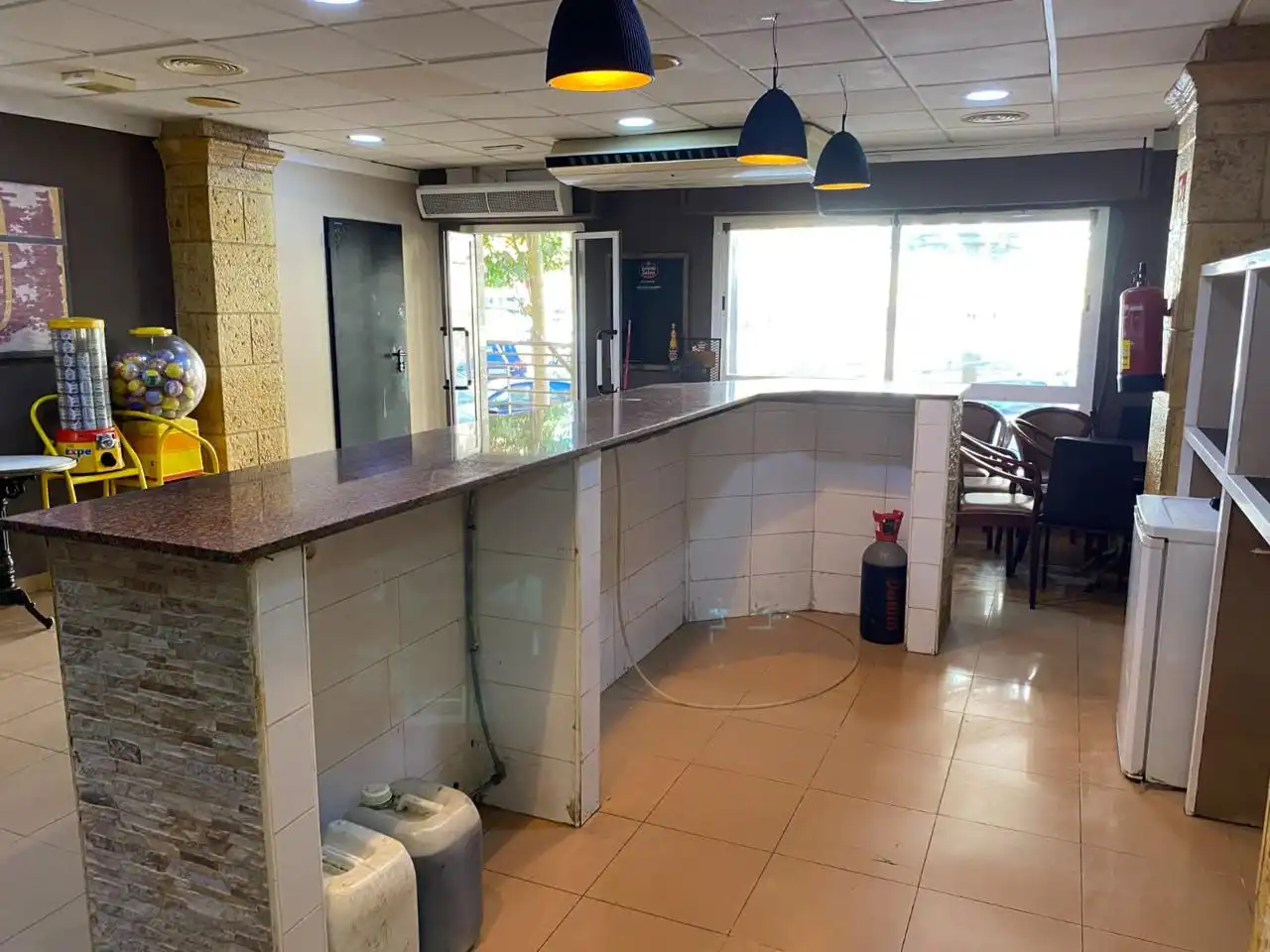 Local en venta en Melilla