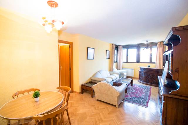 Piso en Alquiler en Calle de Álava en Parque Roma - Coronas