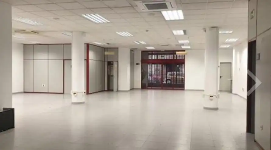 Local comercial en venda a Carrer del Marqués de la Ensenada, imagen 2