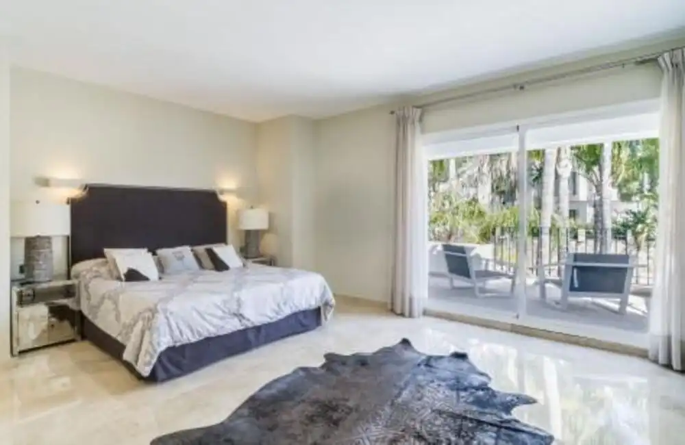 Habitación de Casa o chalet de alquiler en Marbella con Aire acondicionado, Jardín privado y Terraza