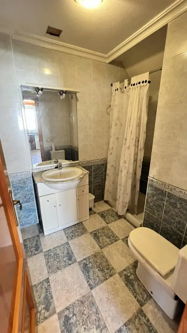 Baño de Casa adosada en venta en Torrevieja con Aire acondicionado, Jardín privado y Terraza