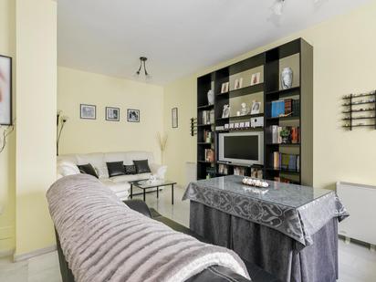 Sala d'estar de Casa o xalet en venda en  Granada Capital amb Calefacció, Terrassa i Traster