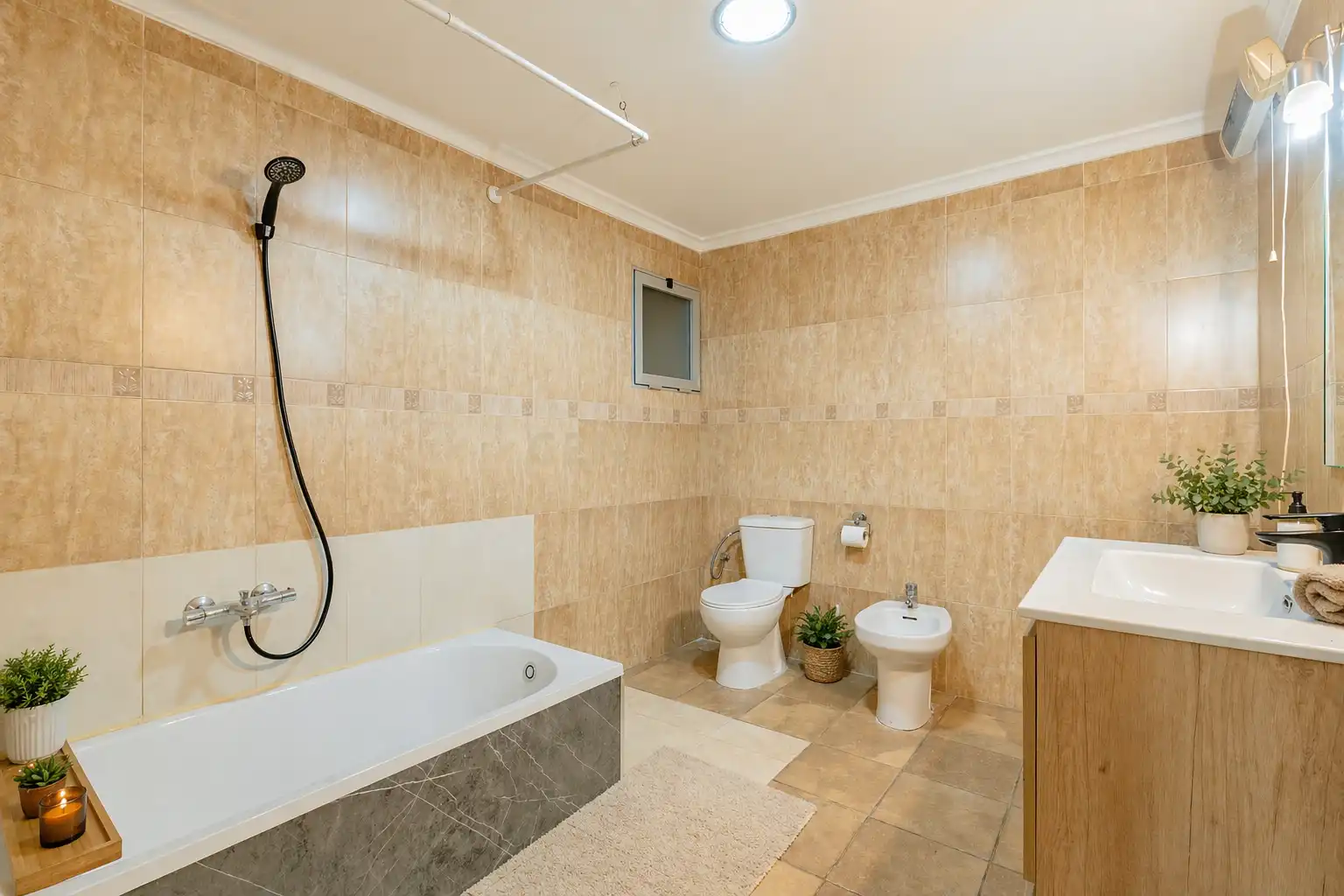 Baño de Piso en venta en Sollana con Balcón