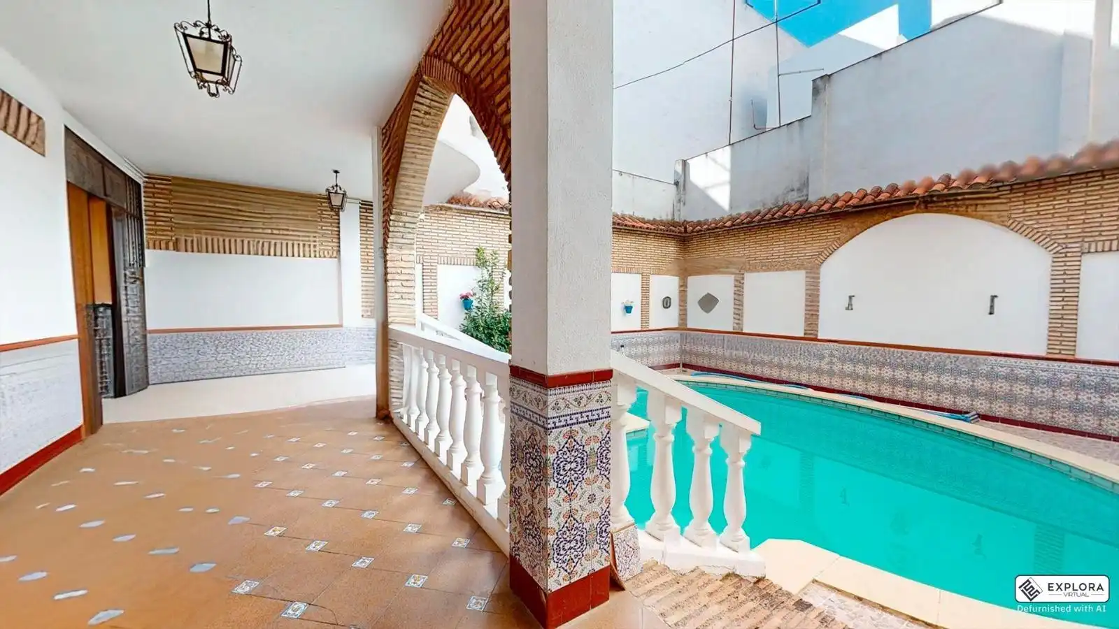 Piscina de Casa o xalet en venda en Córdoba amb Jardí privat, Terrassa i Traster
