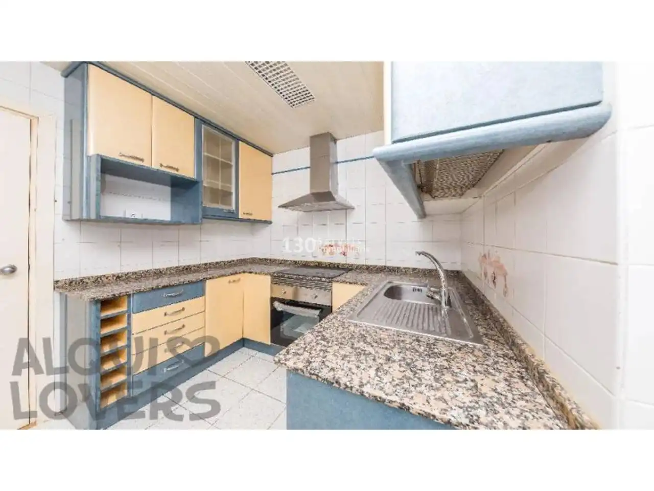 Cocina de Ático en venta en L'Hospitalet de Llobregat con Terraza