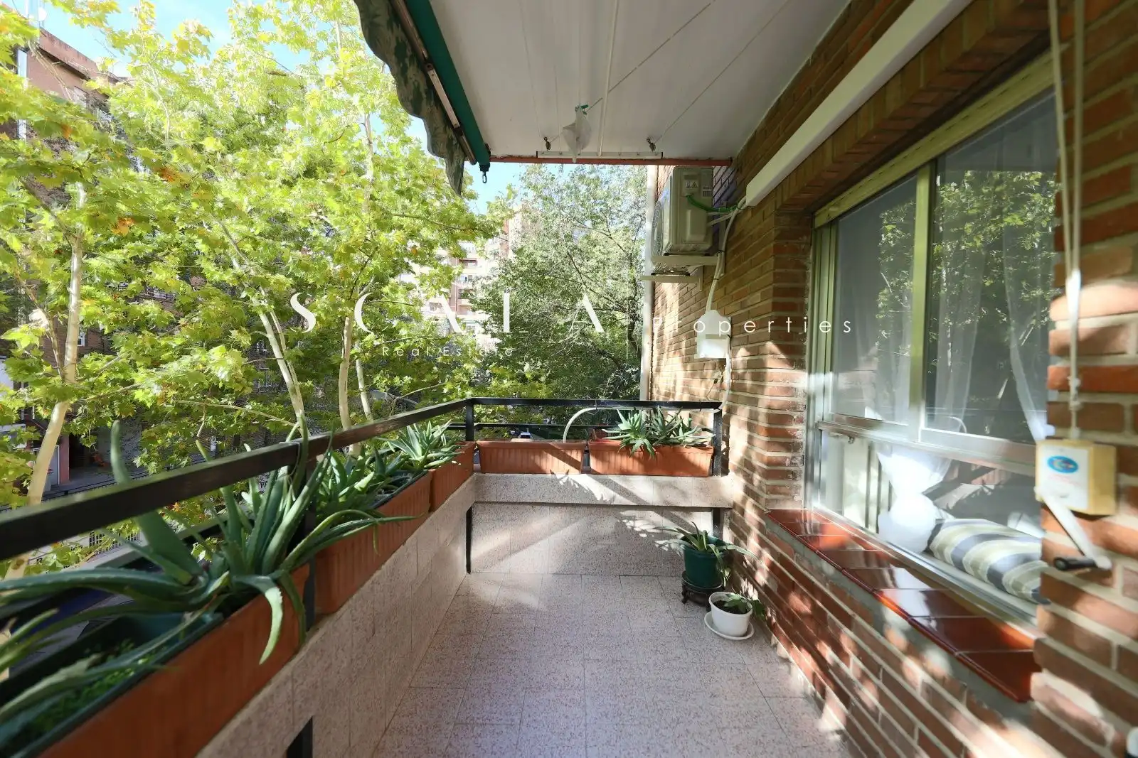Balcony of Flat for rent in Madrid  with Air Conditioner, Heating and Terrace