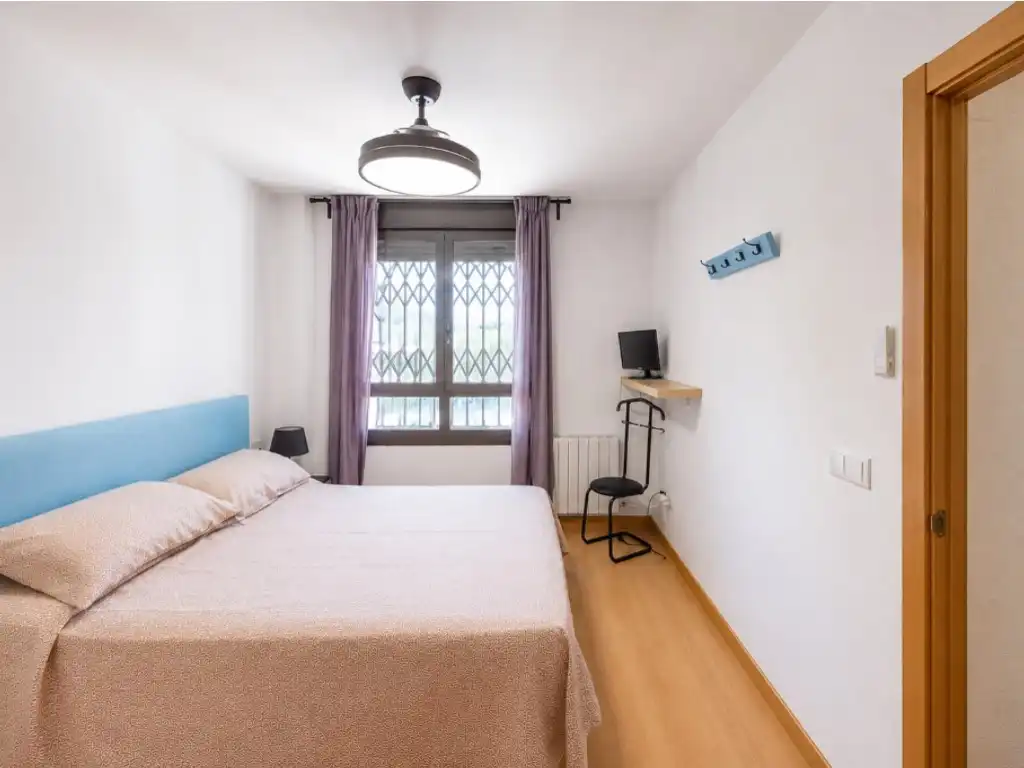 Bedroom of Flat for sale in El Vendrell  with Heating, Private garden and Oven