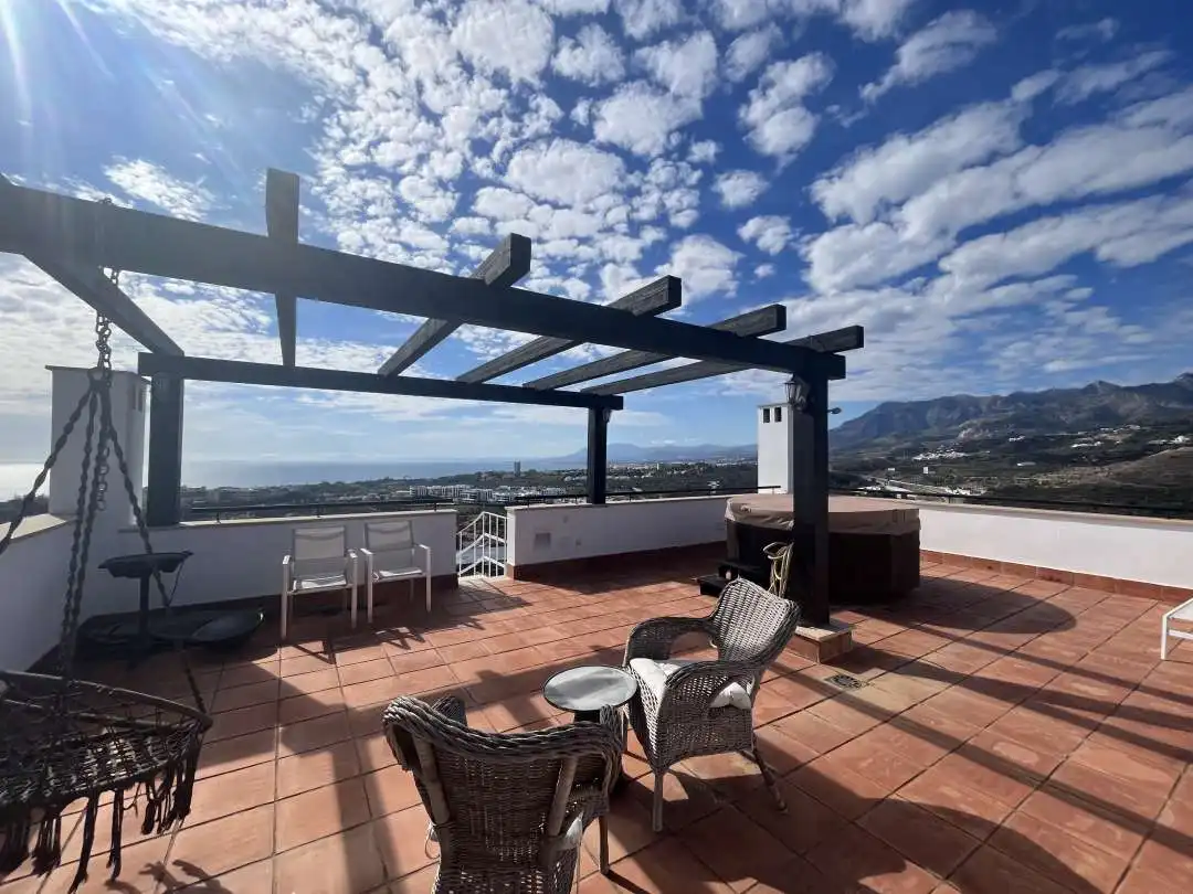 Terraza de Casa adosada de alquiler en Marbella con Aire acondicionado, Calefacción y Jardín privado