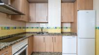 Cuina de Pis en venda en Cáceres Capital amb Aire condicionat, Calefacció i Terrassa