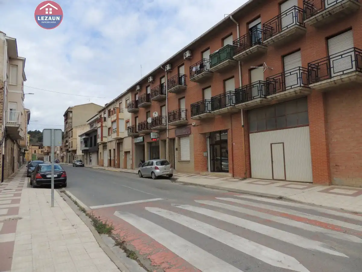 Exterior view of Flat for sale in Funes  with Air Conditioner, Heating and Parquet flooring
