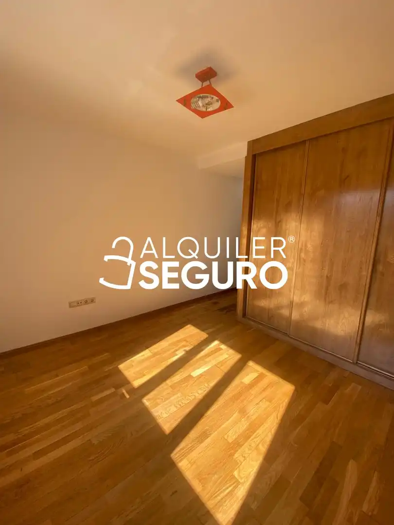 Schlafzimmer von Wohnung zur Miete in Guadalajara mit Klimaanlage, Heizung und Schwimmbad