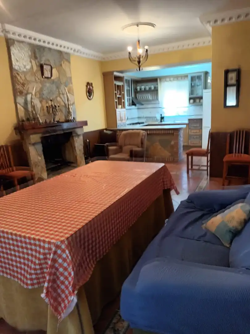 Houses for sale in Mengíbar  with Air Conditioner, Terrace and Storage room