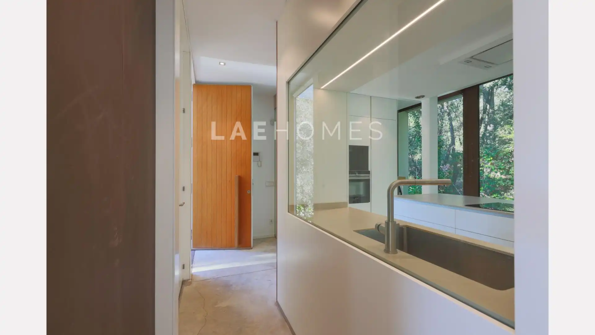 Vista exterior de Casa o chalet en venta en Sant Cugat del Vallès con Aire acondicionado, Calefacción y Jardín privado