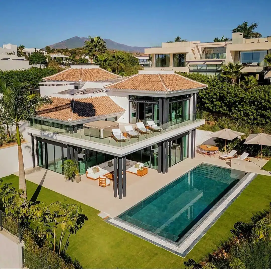 Terrassa de Casa o xalet en venda en Marbella amb Aire condicionat, Jardí privat i Terrassa