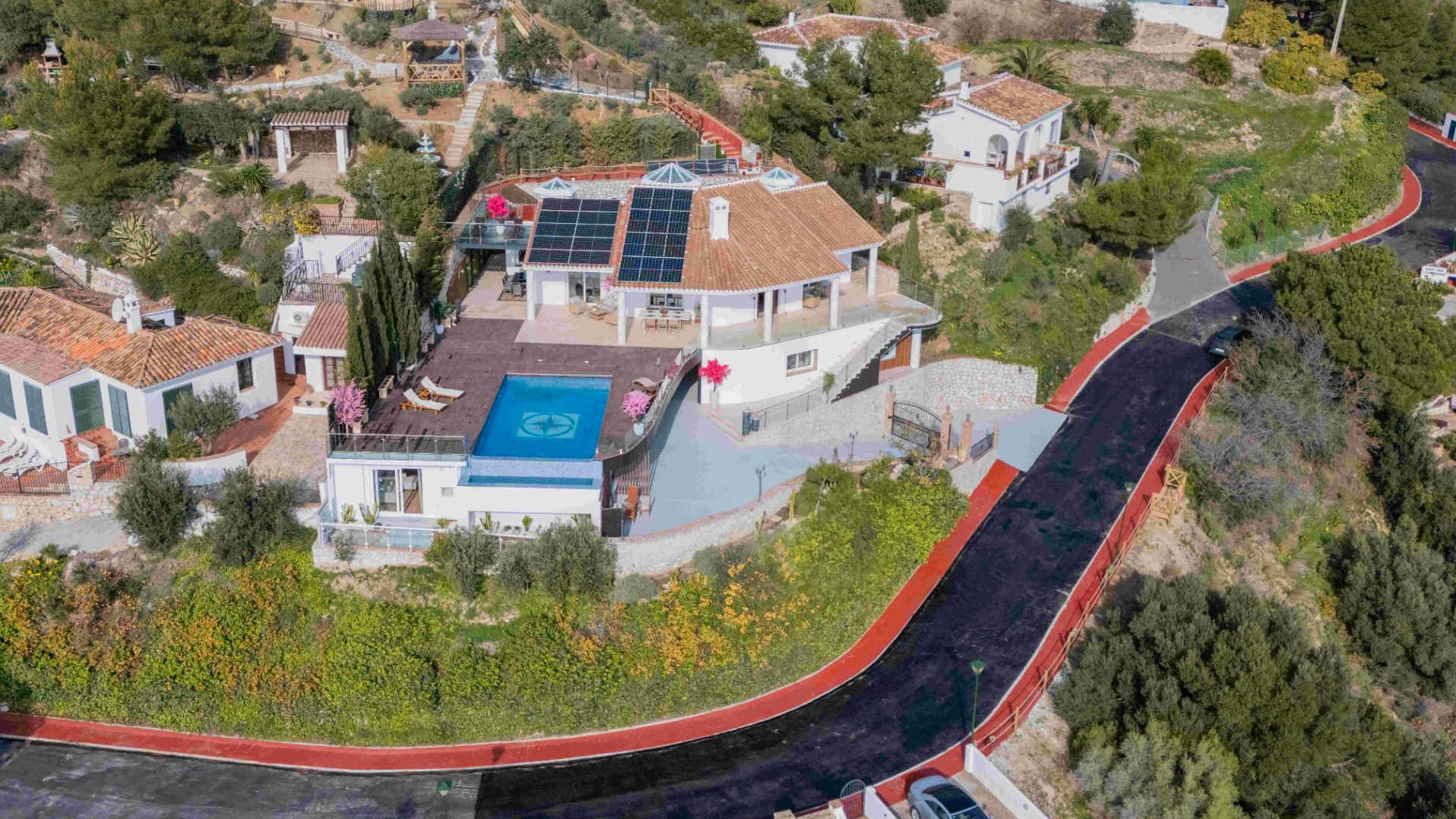 Vista exterior de Casa o xalet en venda en Mijas amb Aire condicionat, Calefacció i Jardí privat