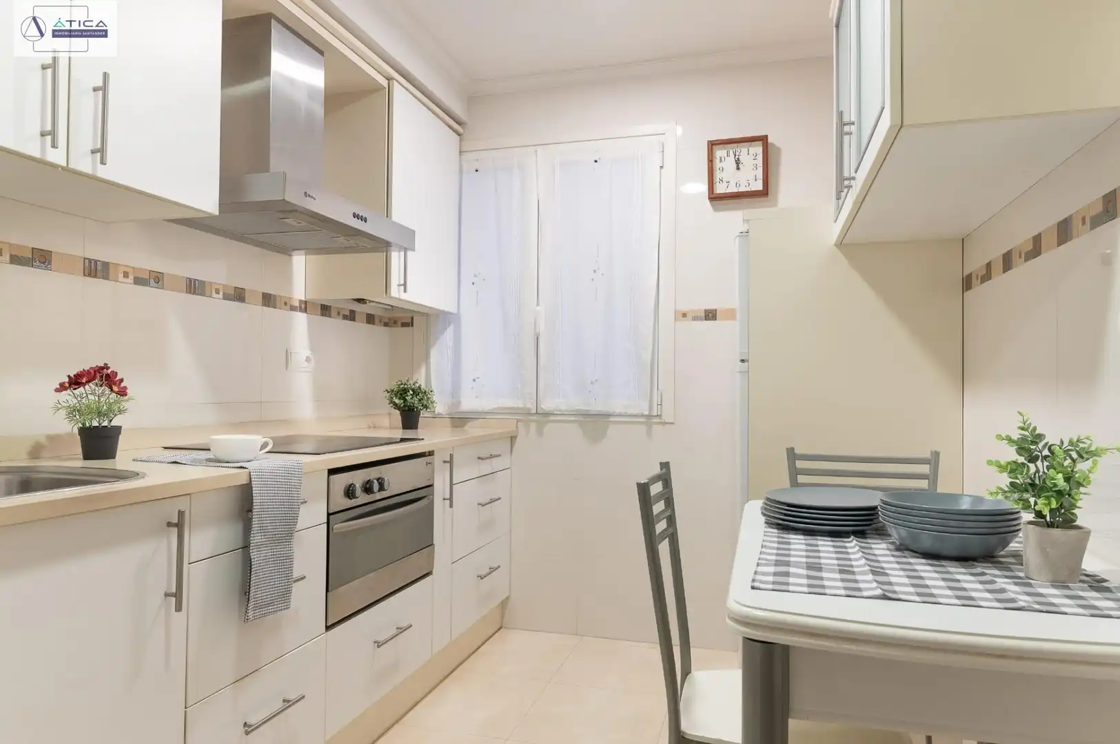 Cocina de Piso de alquiler en Santander con Calefacción y Amueblado