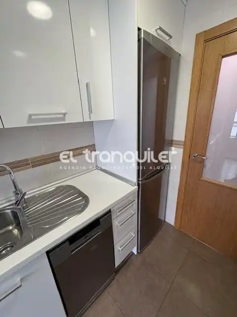 Küche von Wohnung zur Miete in Las Rozas de Madrid mit Klimaanlage, Abstellraum und Waschmaschine