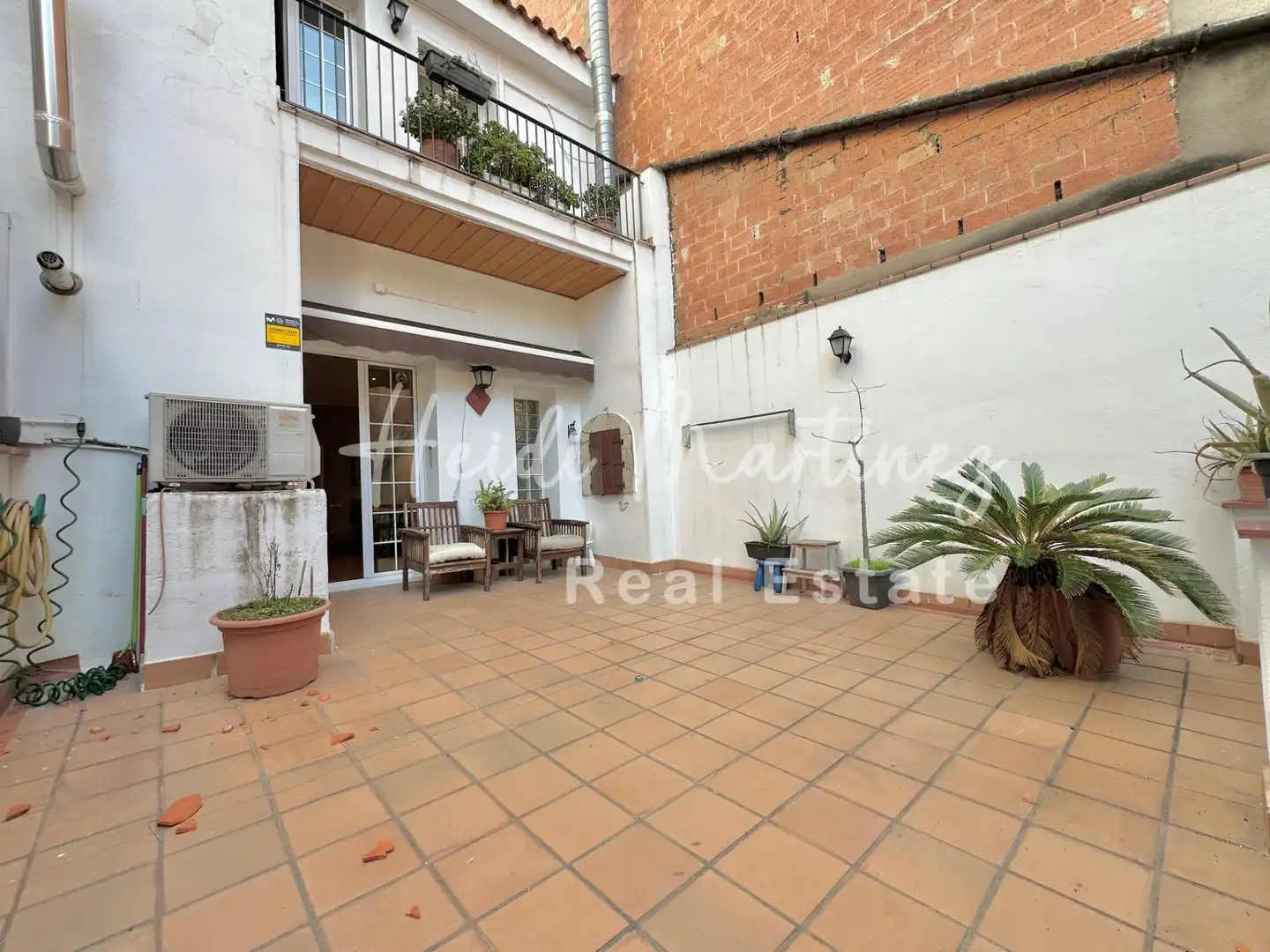 Terrassa de Casa o xalet en venda en Molins de Rei amb Aire condicionat, Calefacció i Jardí privat