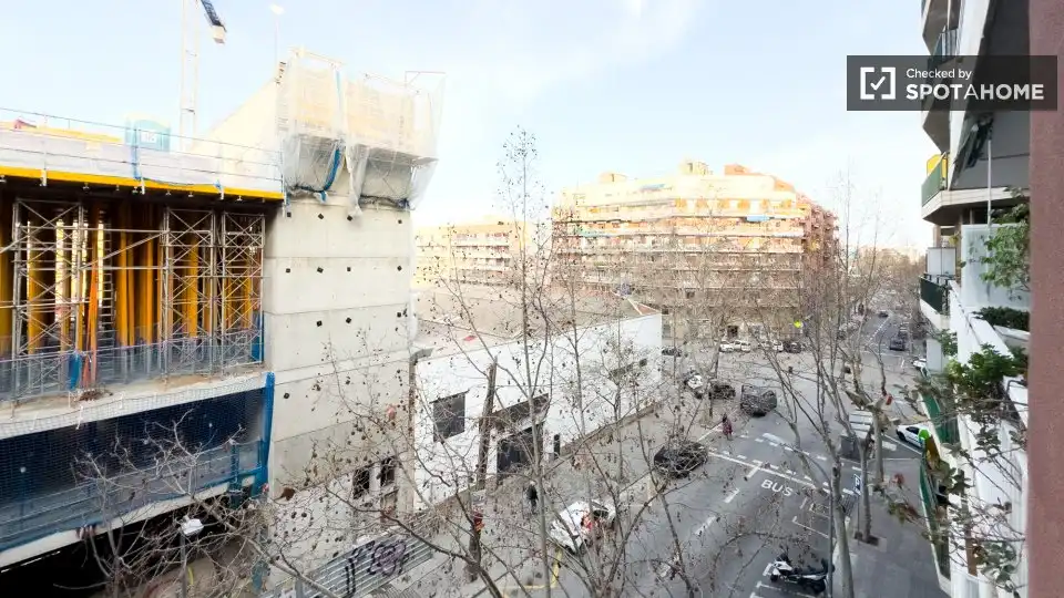 Exterior view of Flat for share in Sant Andreu