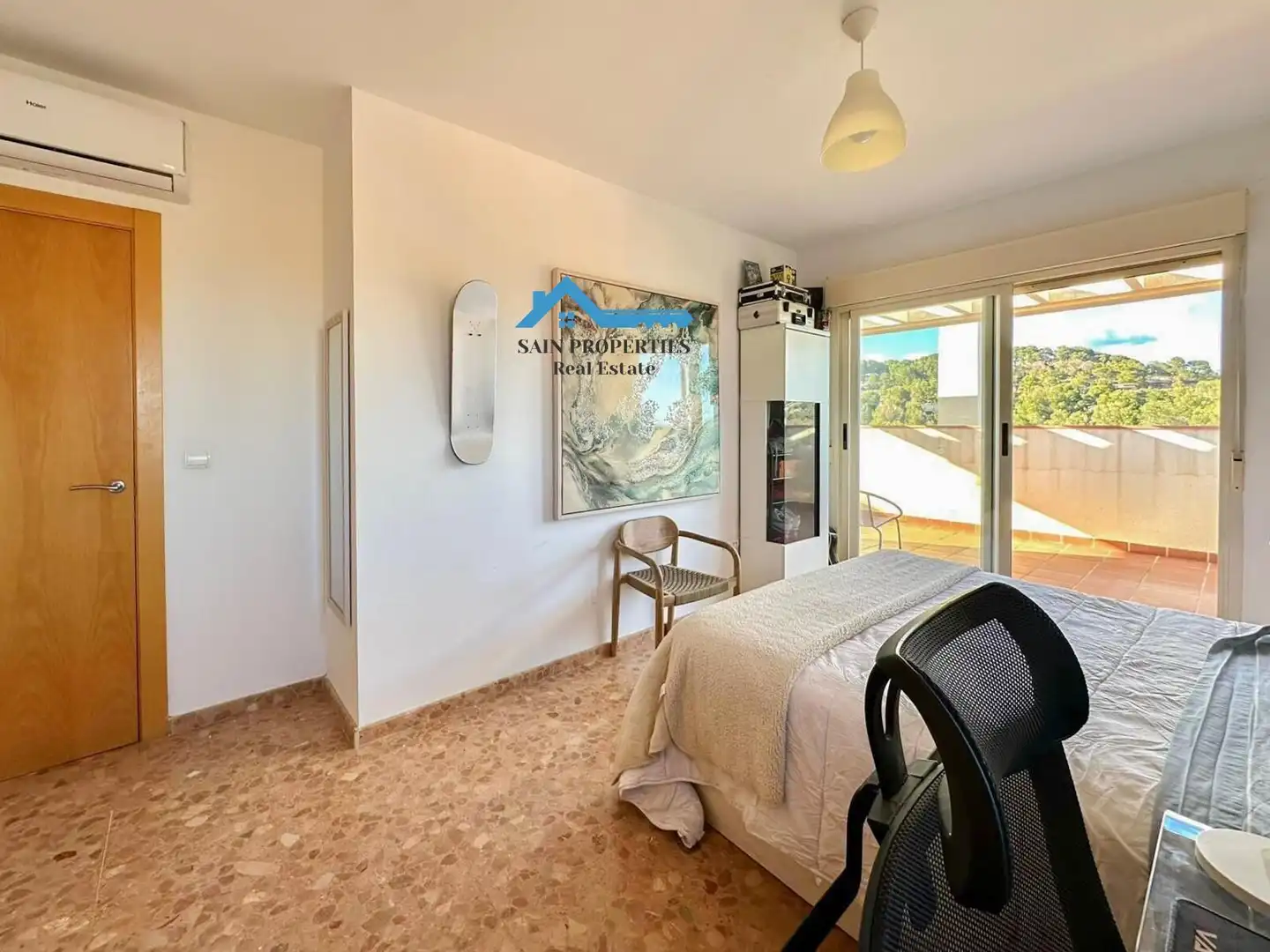 Bedroom of Detached homes for sale in L'Alfàs del Pi  with Air Conditioner, Private garden and Storage room