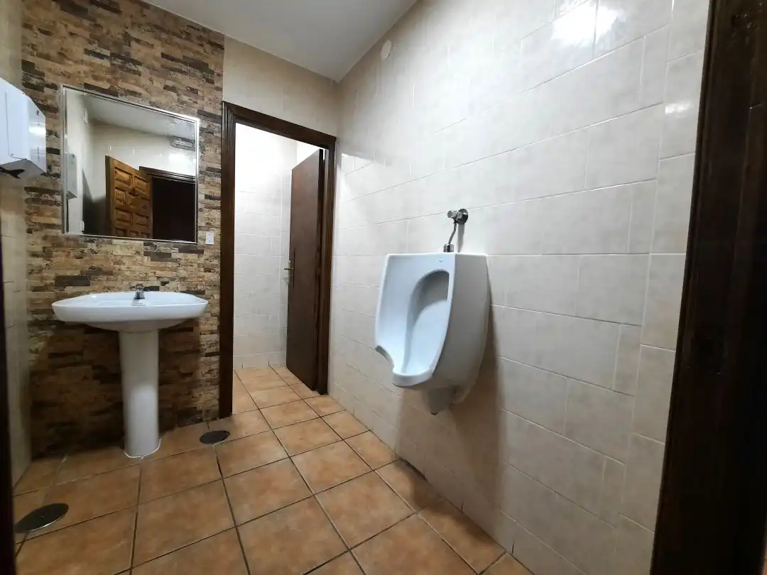 Bany de Casa o xalet en venda en Escalona amb Aire condicionat i Calefacció