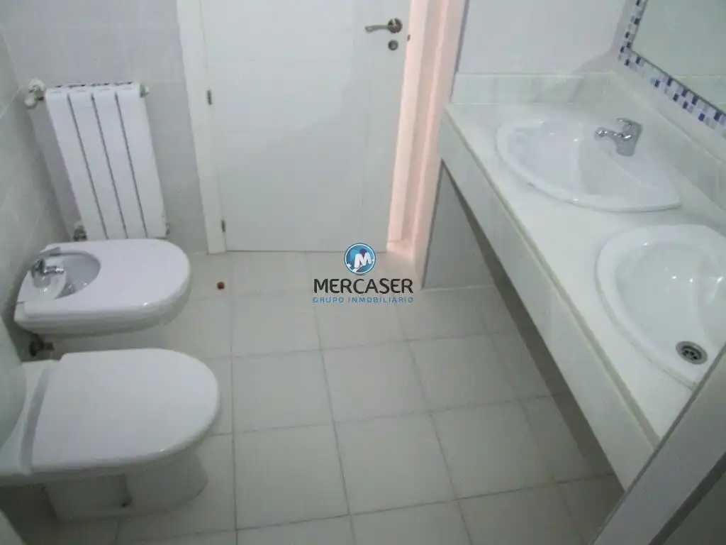 Bathroom of Flat for sale in Velilla de San Antonio