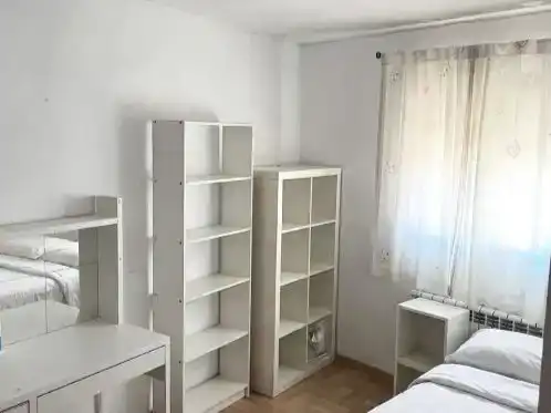 Habitación de Piso en venta en Cenicientos con Trastero