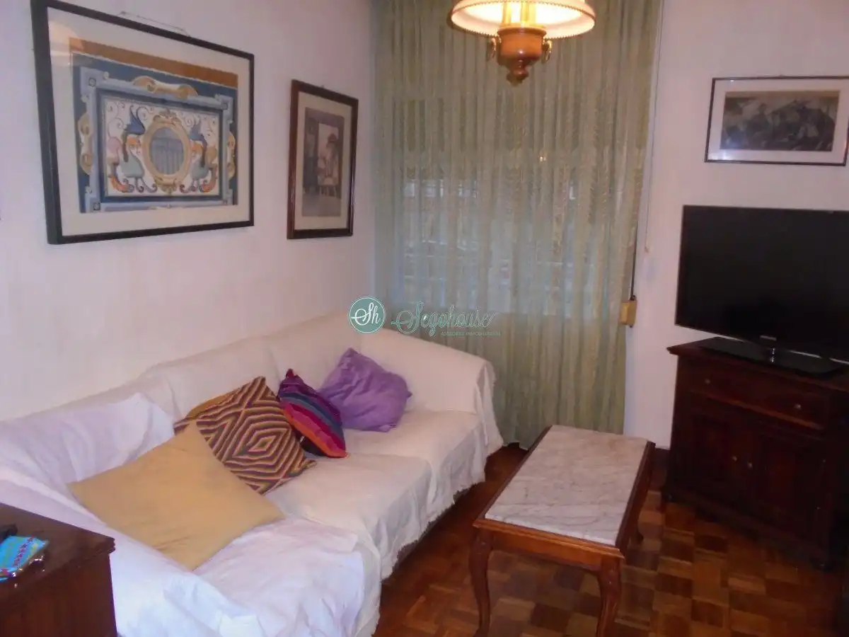 Living room of Flat for sale in Segovia  with Heating, Parquet flooring and Storage room
