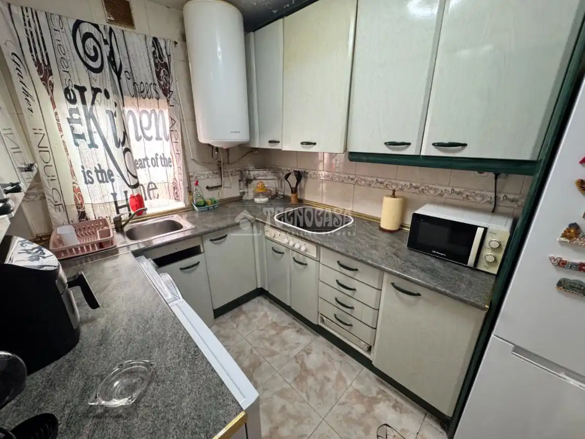 Cocina de Piso en venta en Aranjuez con Aire acondicionado
