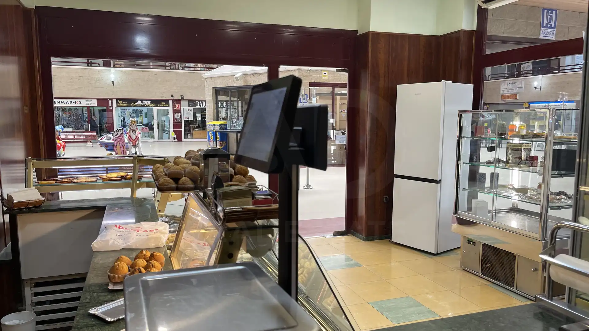 Local comercial en traspàs a Monte Rozas, imagen 2