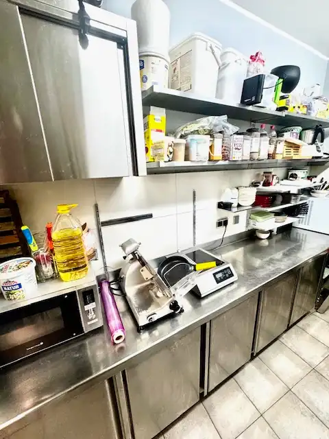 Local comercial en traspàs a Carrer de Valldoreix, imagen 7