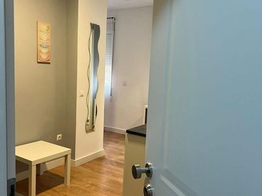 Flat with lift for sale in Avenida de las Postas