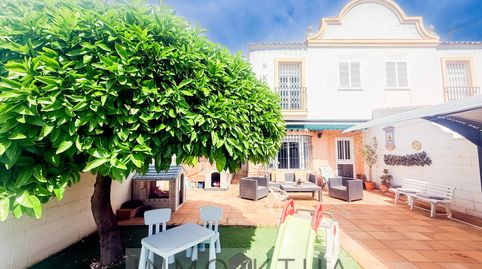 Foto 3 de Casa adosada en venta en Parque Atlántico - Ronda este, Jerez de la Frontera