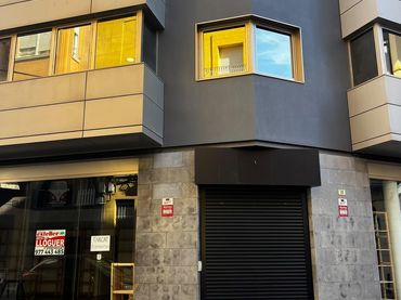 Locale commerciale in affitto a Centre
