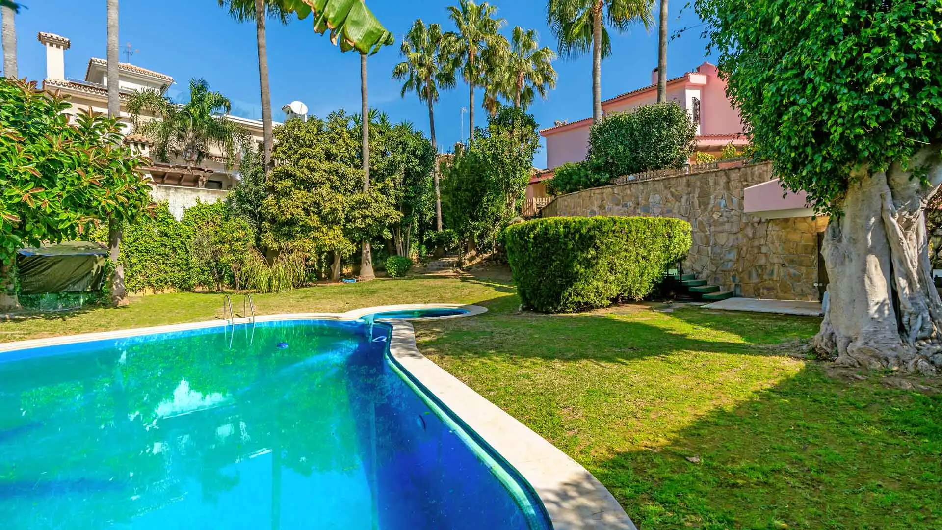 Garden of Houses for sale in Marbella  with Air Conditioner, Private garden and Terrace