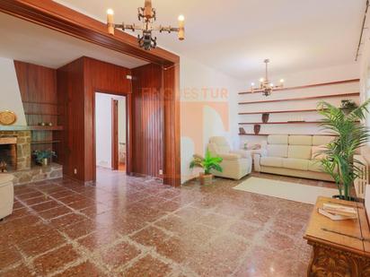 Sala d'estar de Casa o xalet en venda en Vilassar de Mar amb Terrassa i Balcó