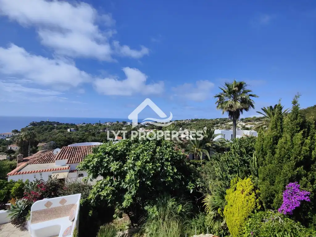 Vista exterior de Casa o xalet en venda en Jávea / Xàbia amb Piscina