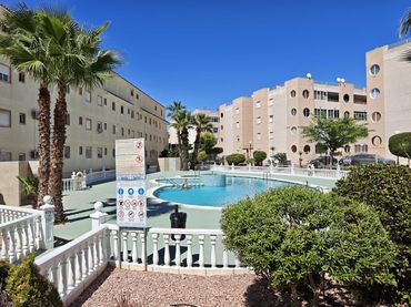 Appartamento con piscina in vendita a Zona Carrefour - Urbanizaciones