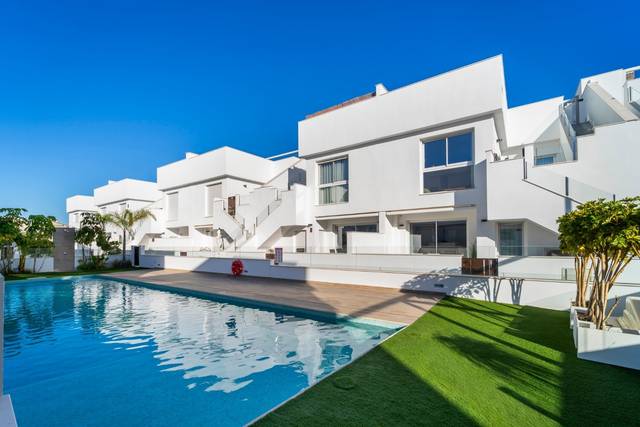 Ático en Venta en Pilar de la Horadada ciudad