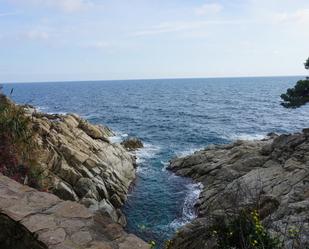 Vista exterior de Casa o xalet en venda en Lloret de Mar amb Calefacció, Jardí privat i Parquet