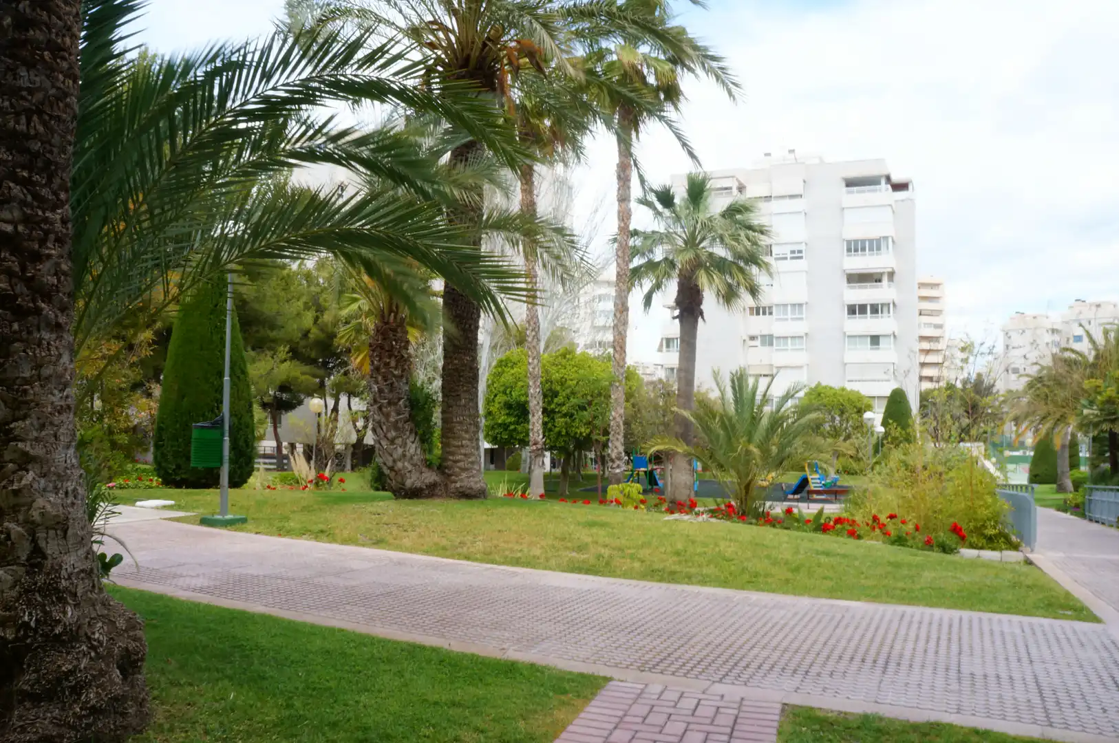 Vista exterior de Apartament de lloguer en Alicante / Alacant amb Aire condicionat, Calefacció i Terrassa