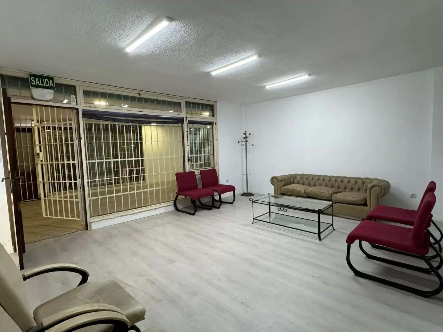 Bureau avec ascenseur à vendre à trinidad grund, imagen 33