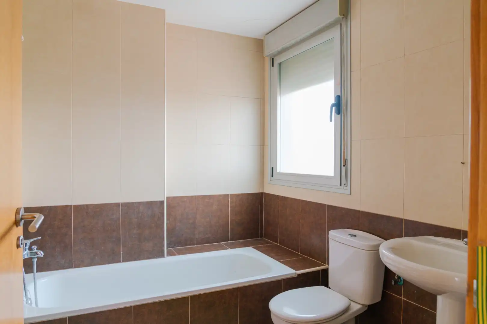 Baño de Dúplex en venta en Cadreita con Calefacción, Parquet y Trastero