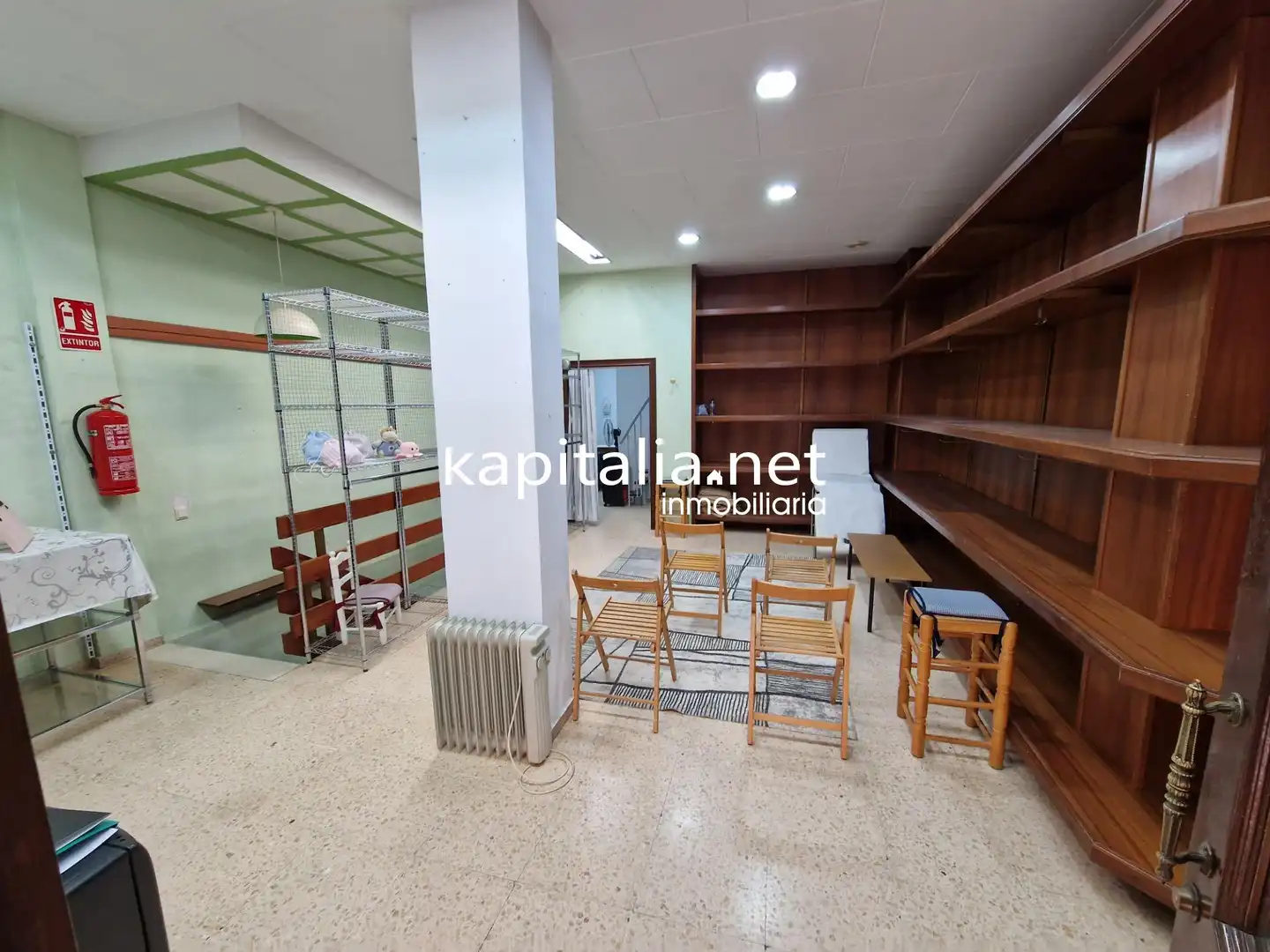 Locale commerciale in vendita a Sant Josep - Zona Hospital, imagen 3