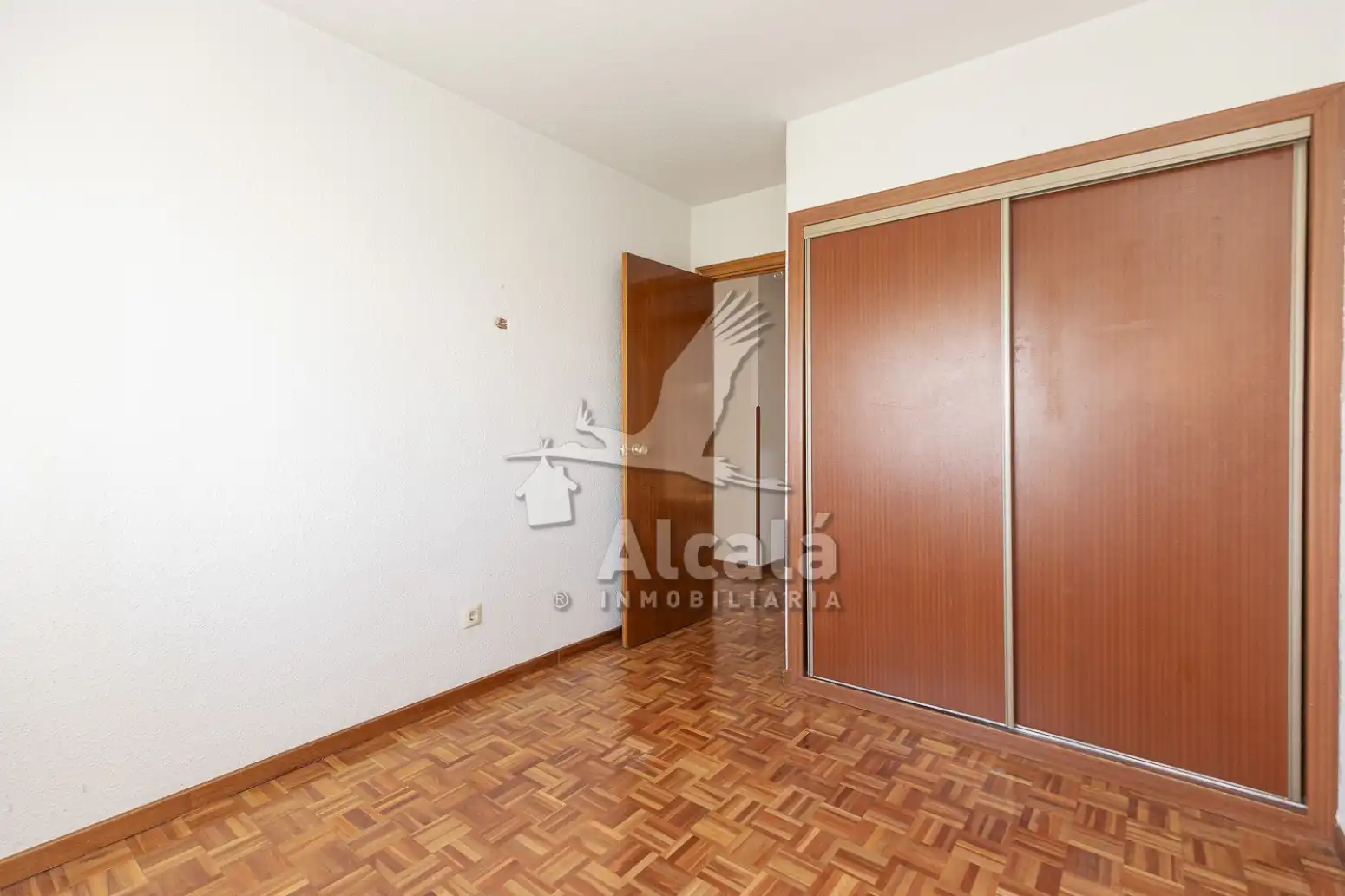Habitación de Piso en venta en Alcalá de Henares con Calefacción, Parquet y Terraza