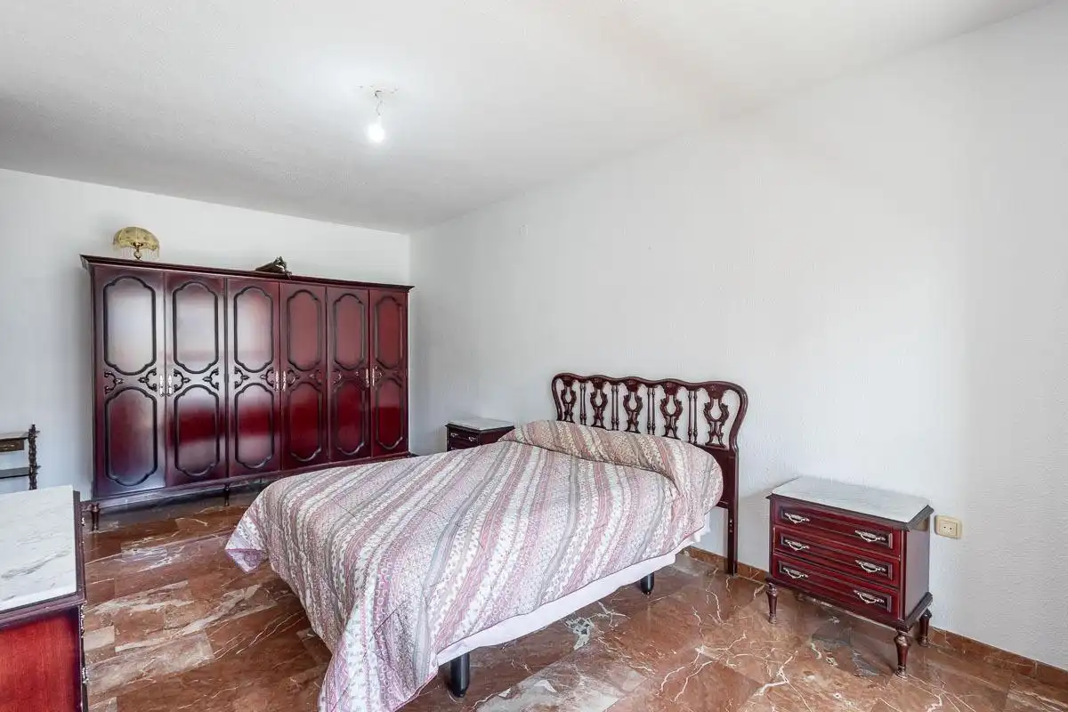 Habitación de Piso en venta en Granada con Aire acondicionado y Calefacción